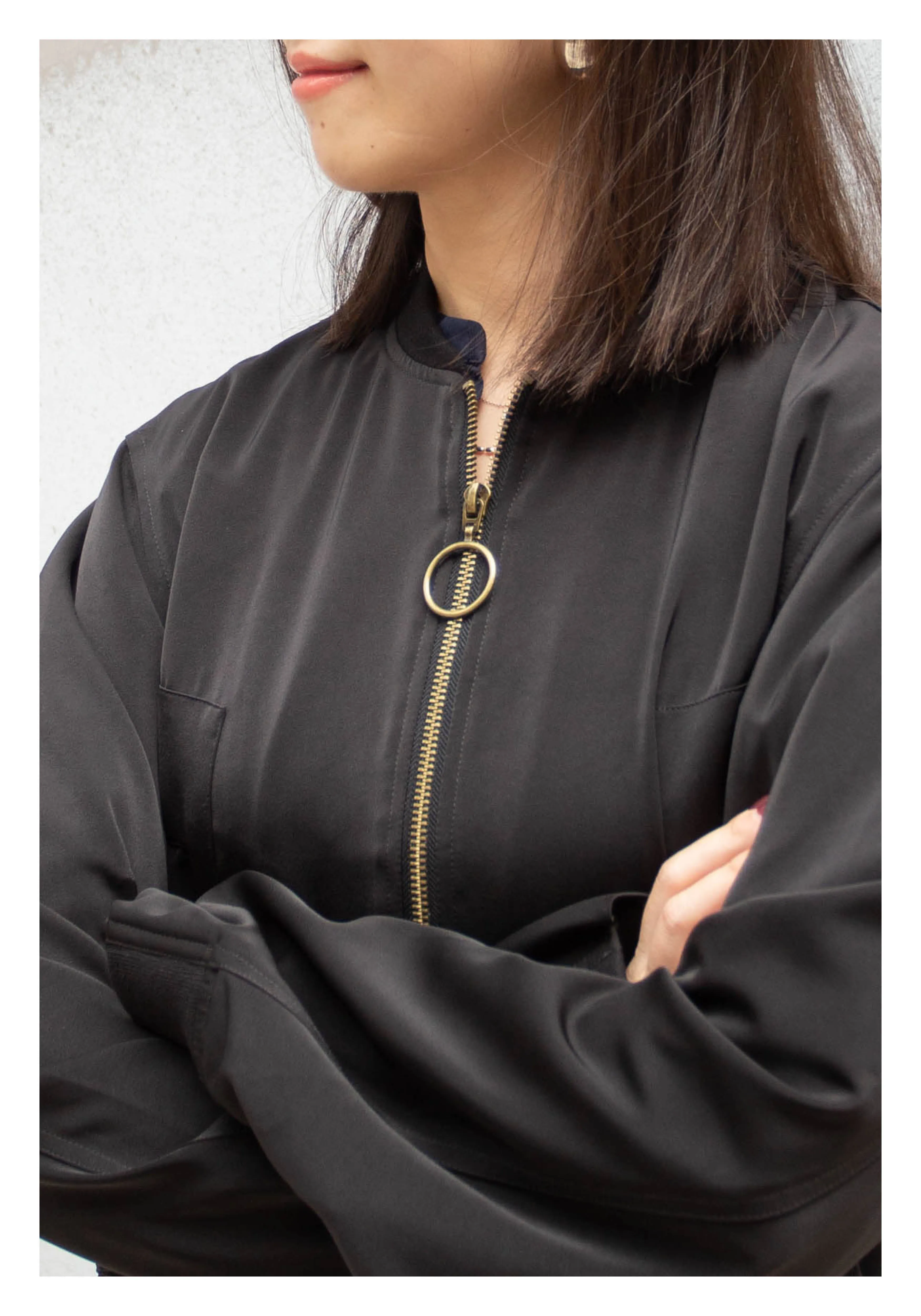 Cropped Slit Bomber Jacket Black