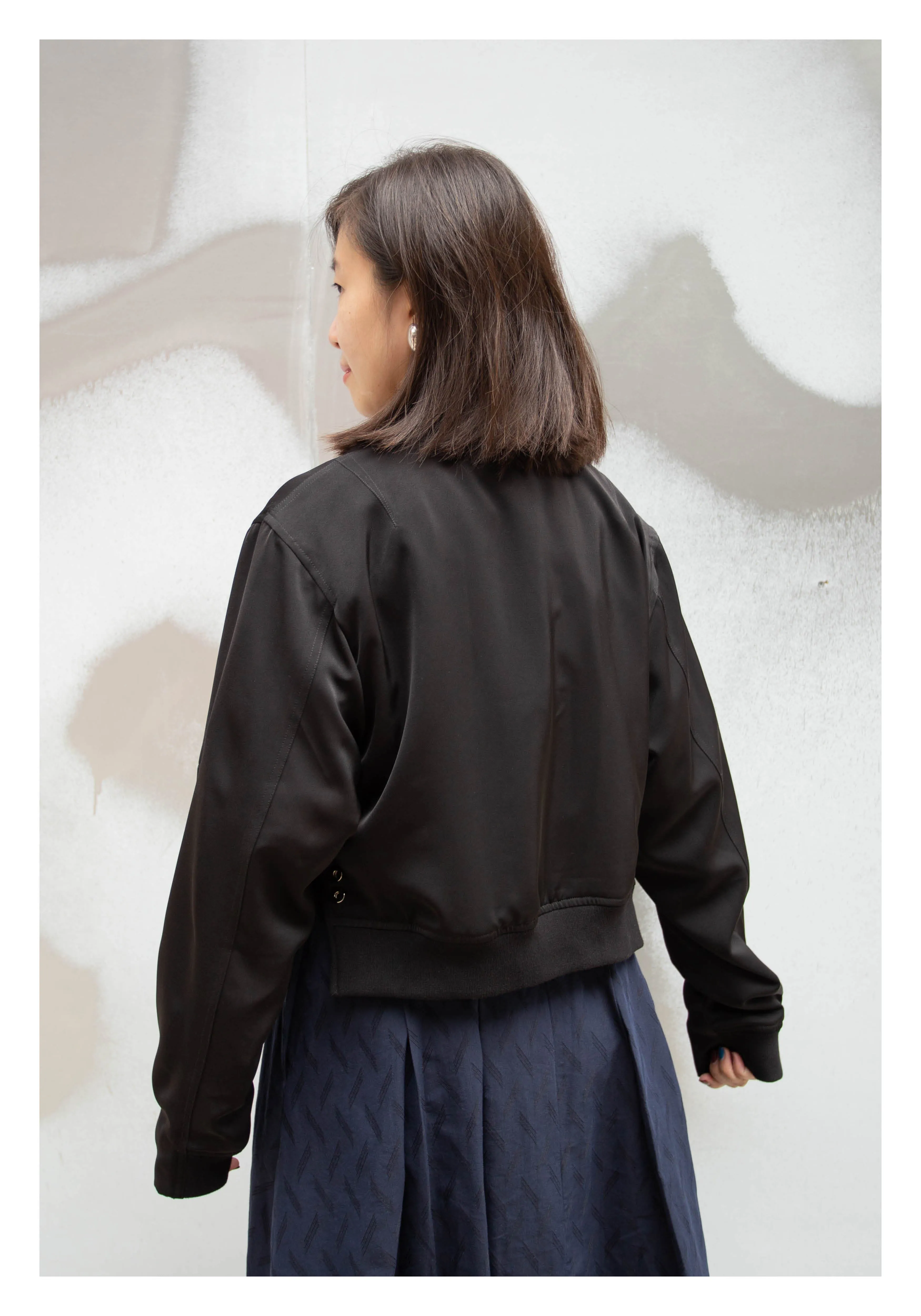Cropped Slit Bomber Jacket Black