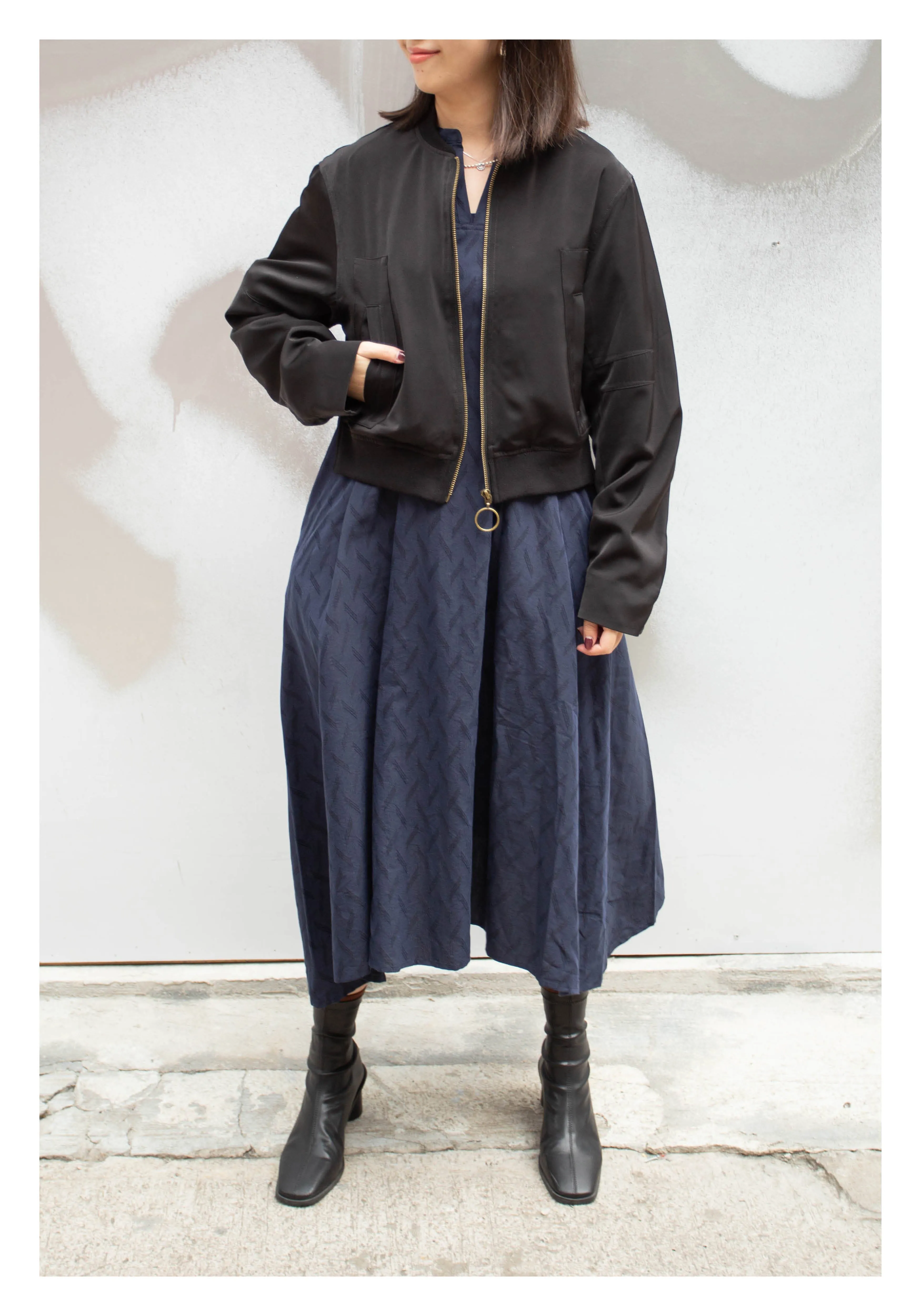 Cropped Slit Bomber Jacket Black