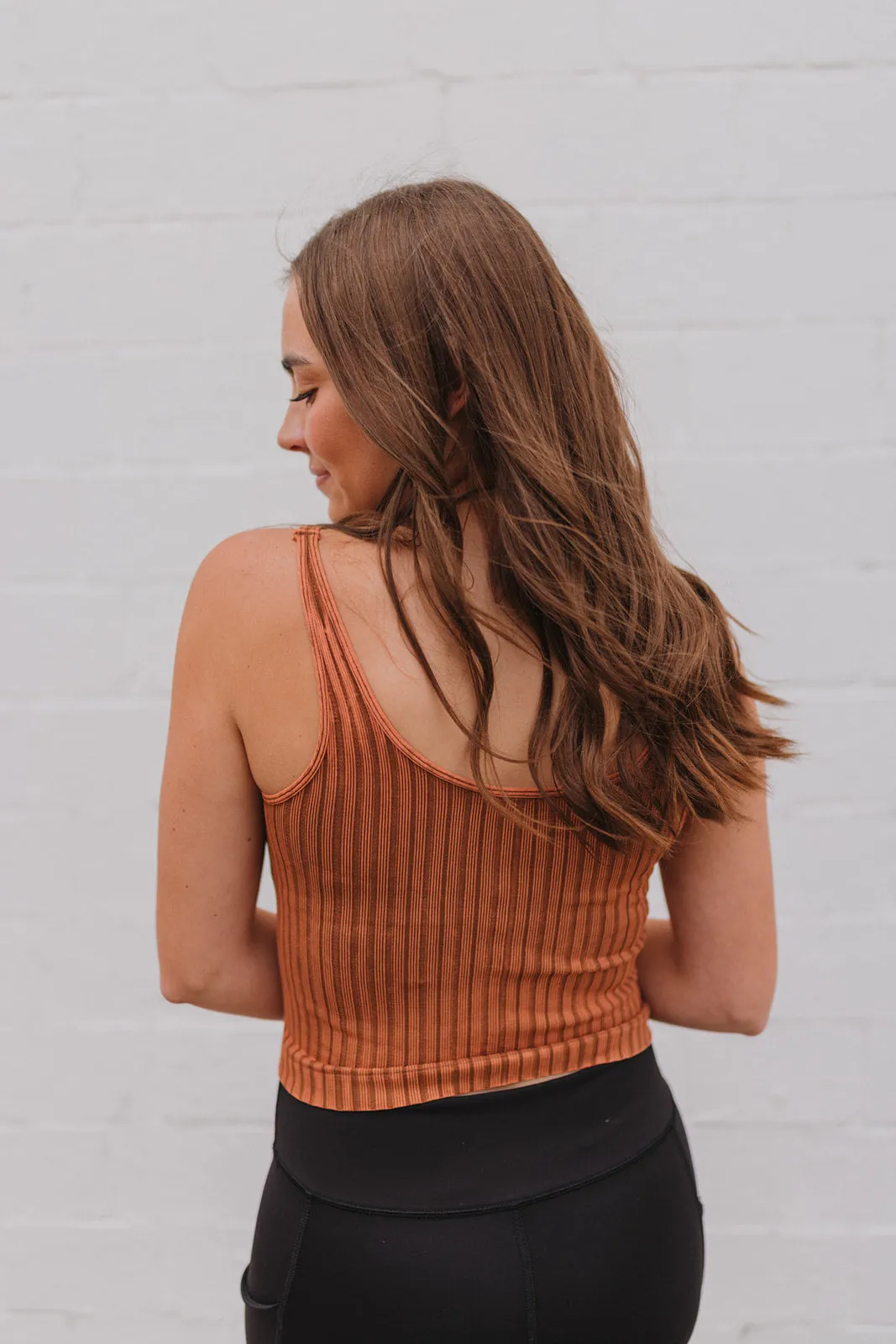 Nikibiki Ribbed Cropped Tank