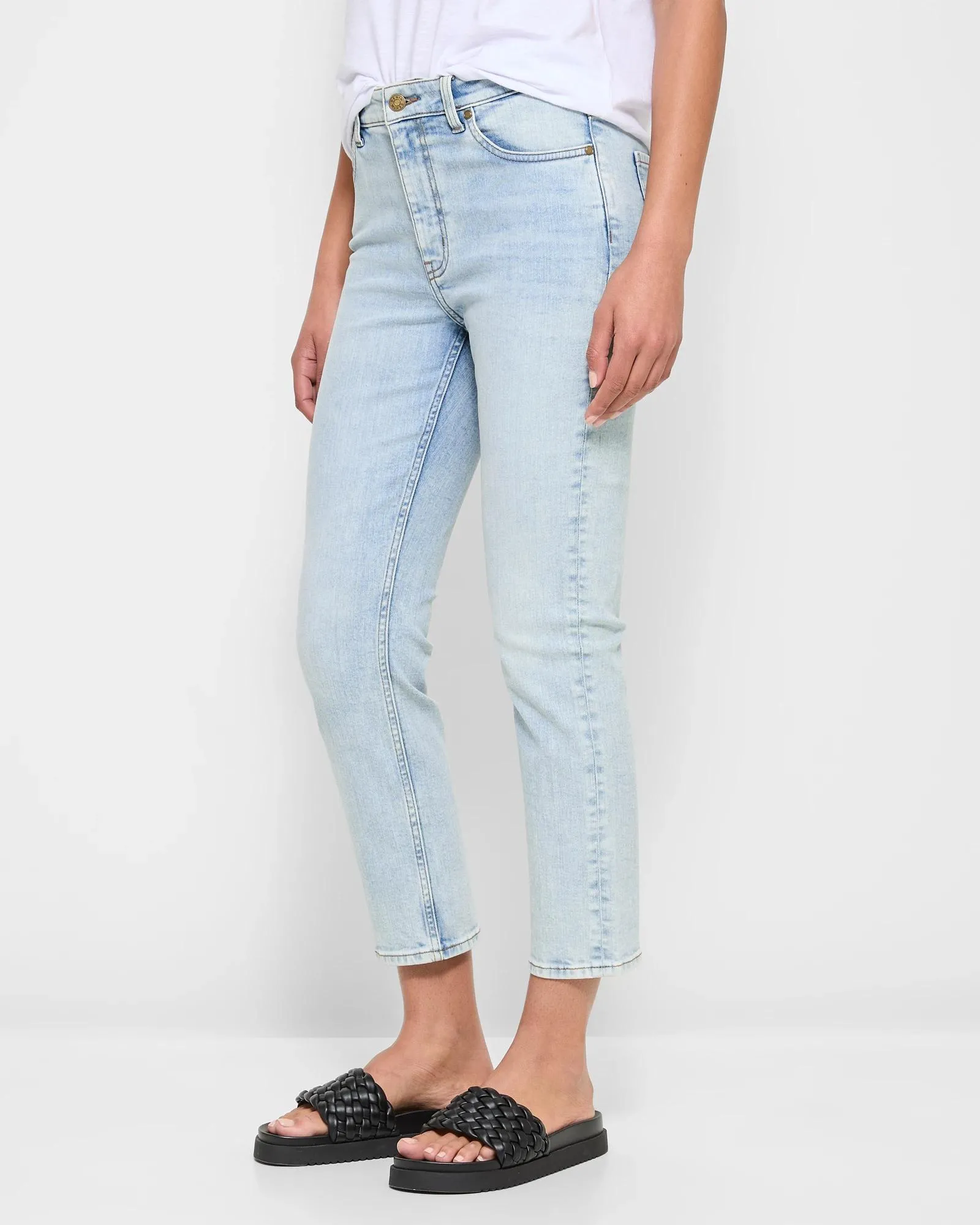 popular  Straight High Rise Crop Length Denim Jeans