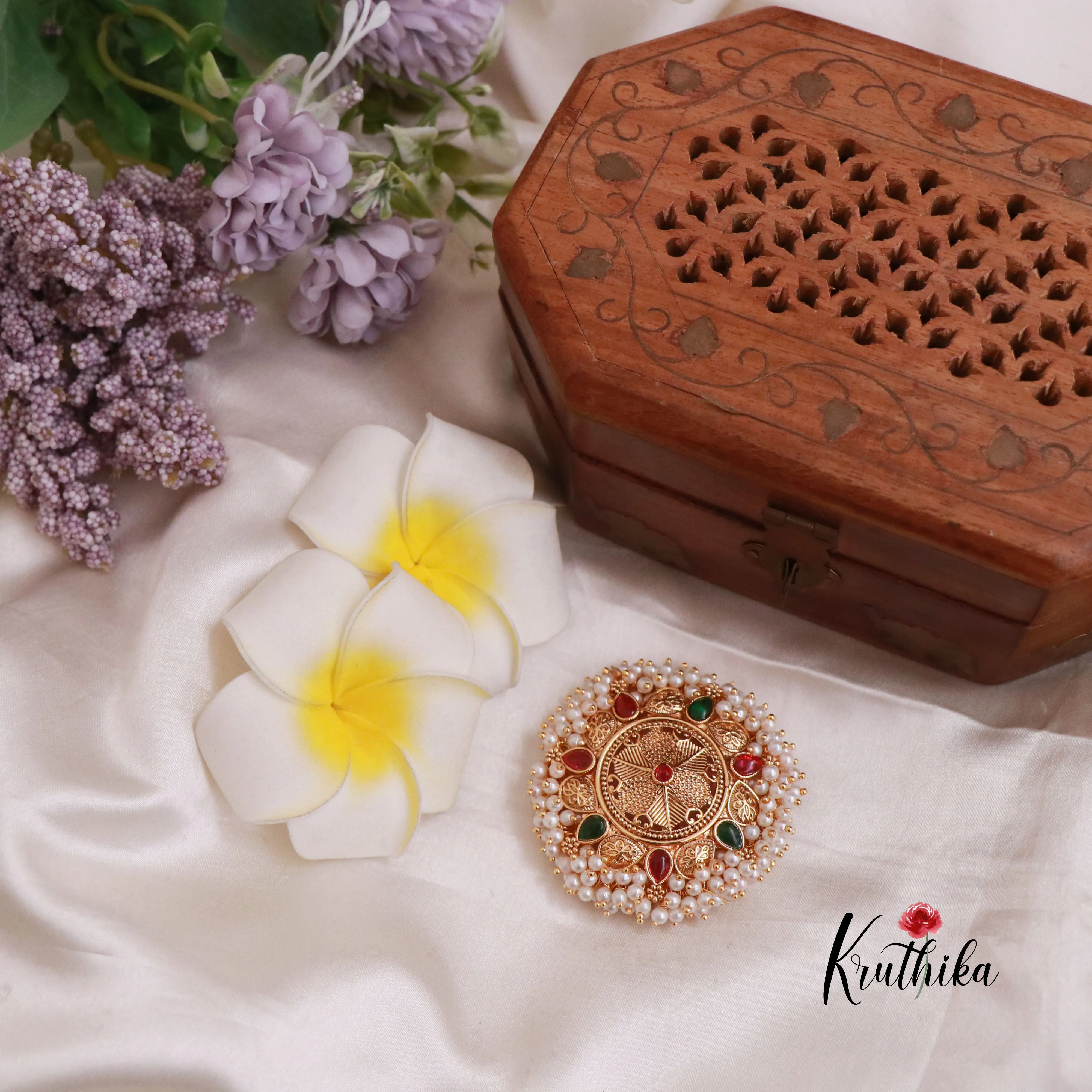 Trendy Antique Choti J103