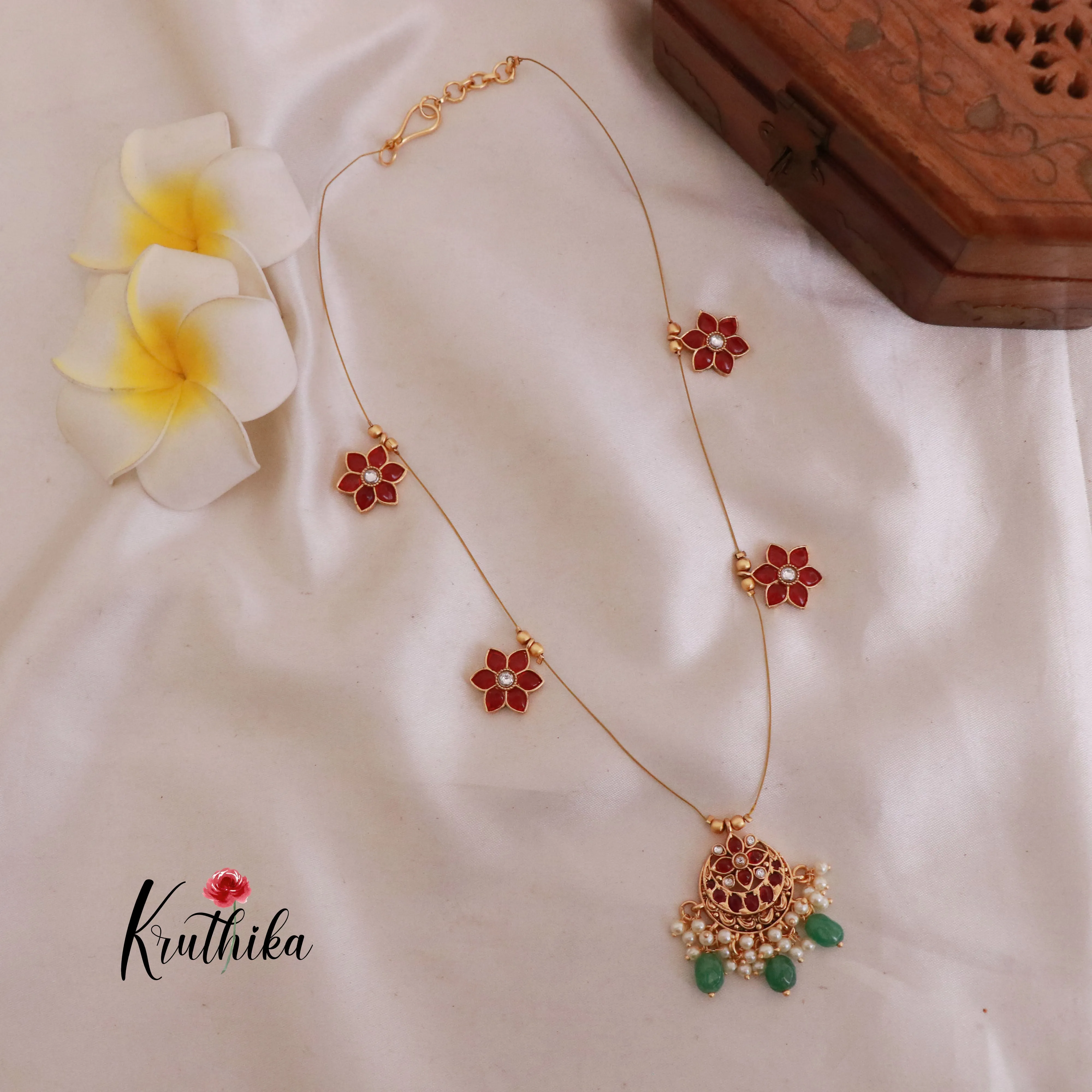 Trendy Kemp Invisible Chain NC1823