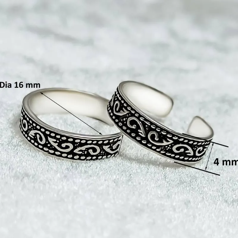 Trendy Silver Toe Rings
