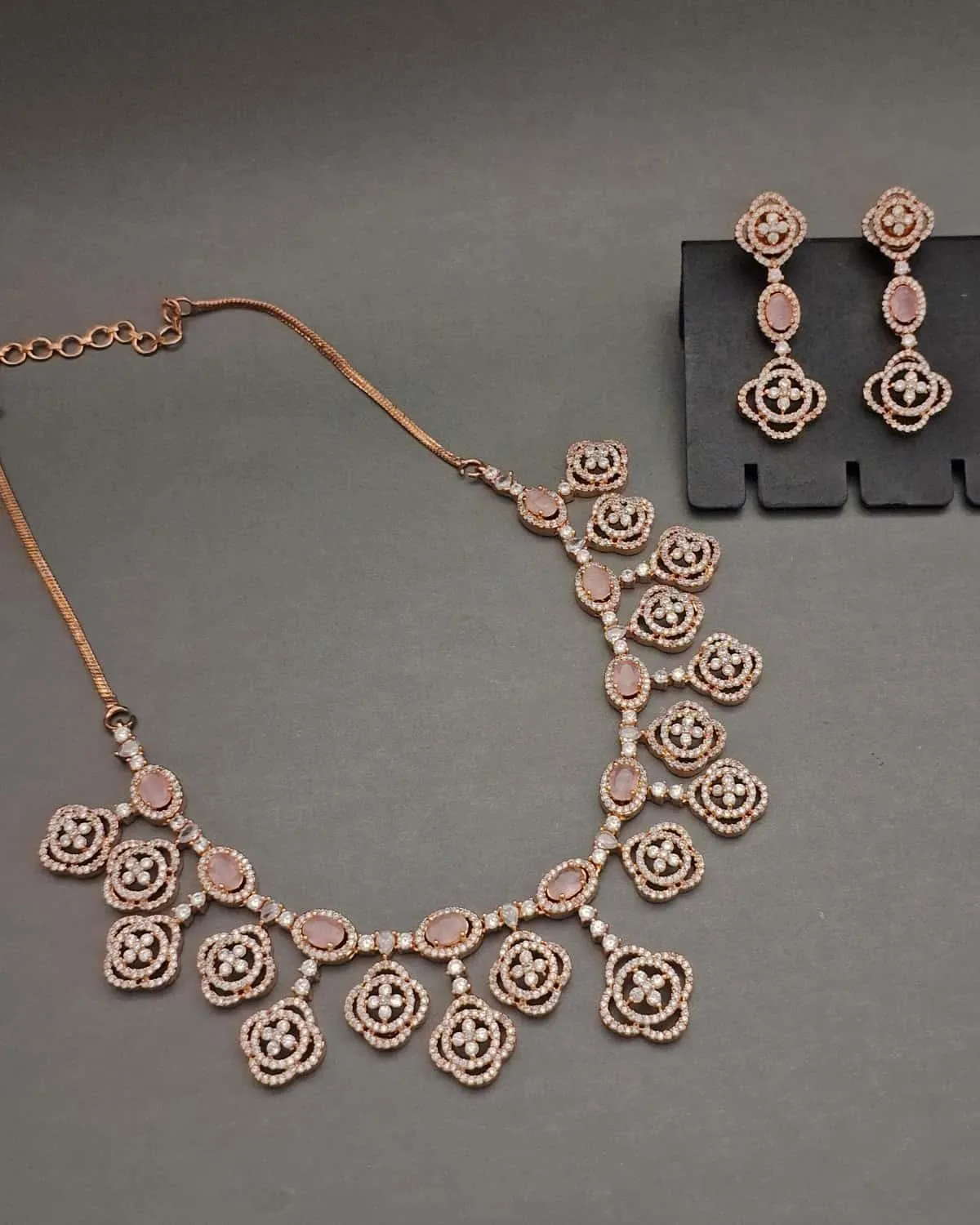 Zevarly Aarohi RoseGold Necklace Set
